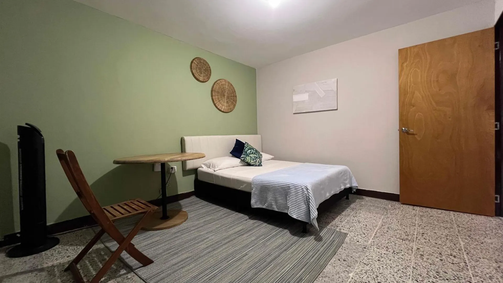 Homestay Estadio House Atelier Medellin